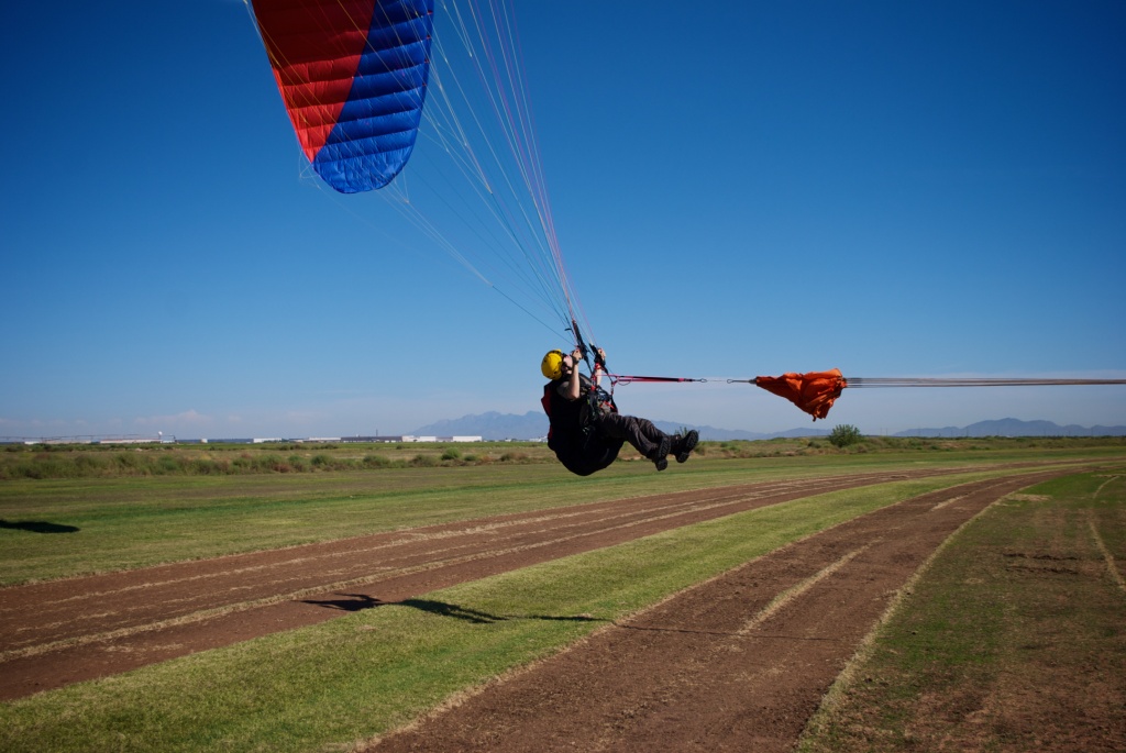 Avoiding Lockout While Being Towed Up in a Paraglide