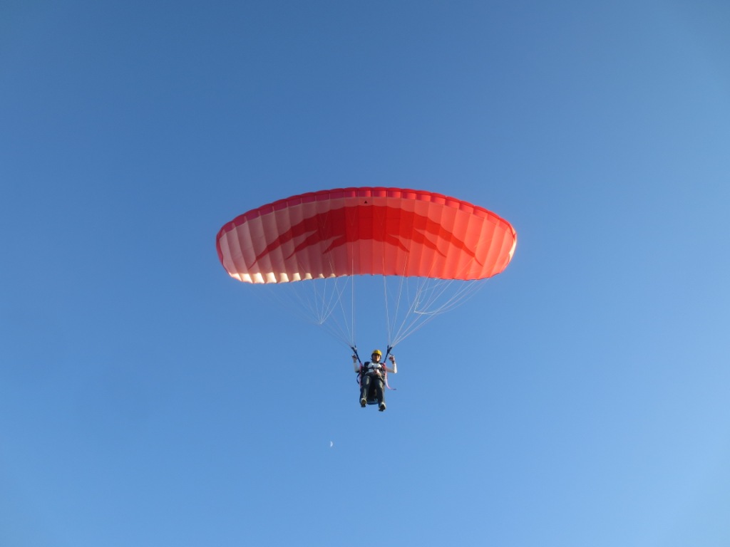 paraglider landing