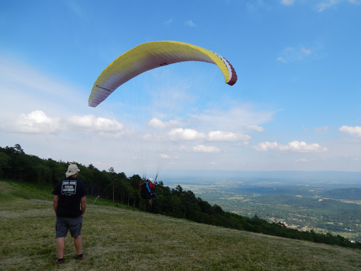 paragliding at Buffalo Mountain OK